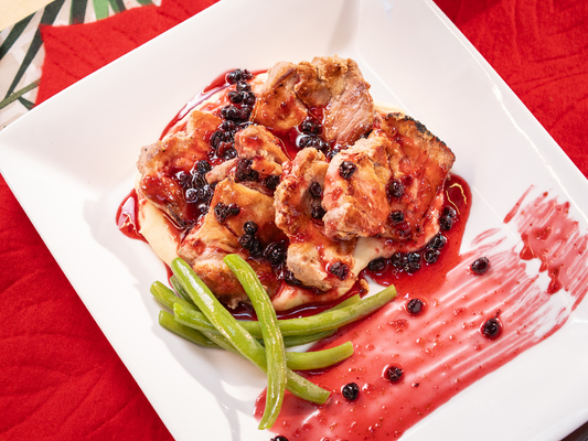 BONDIOLA DE CERDO EN SALSA DE ARANDANOS
